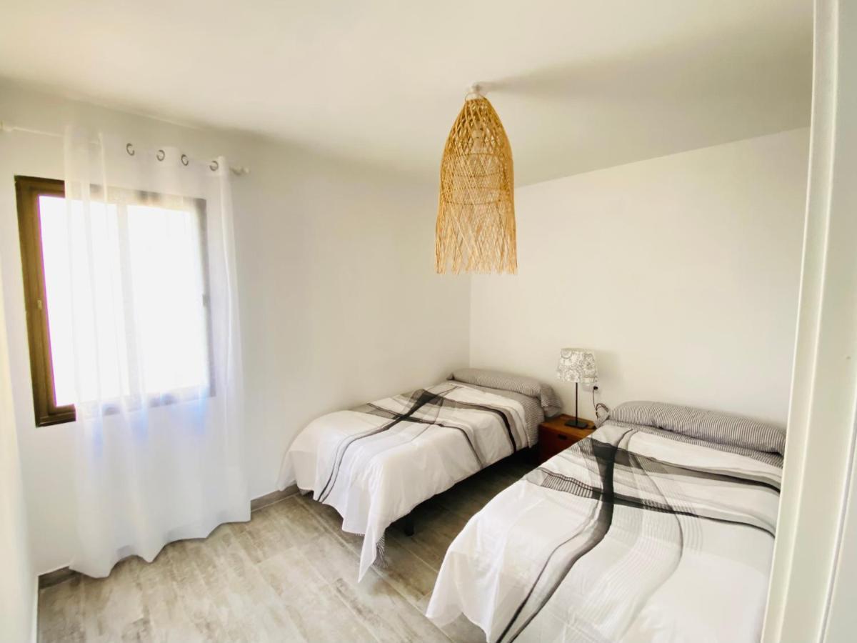 Modern With Sea Views In Appartement